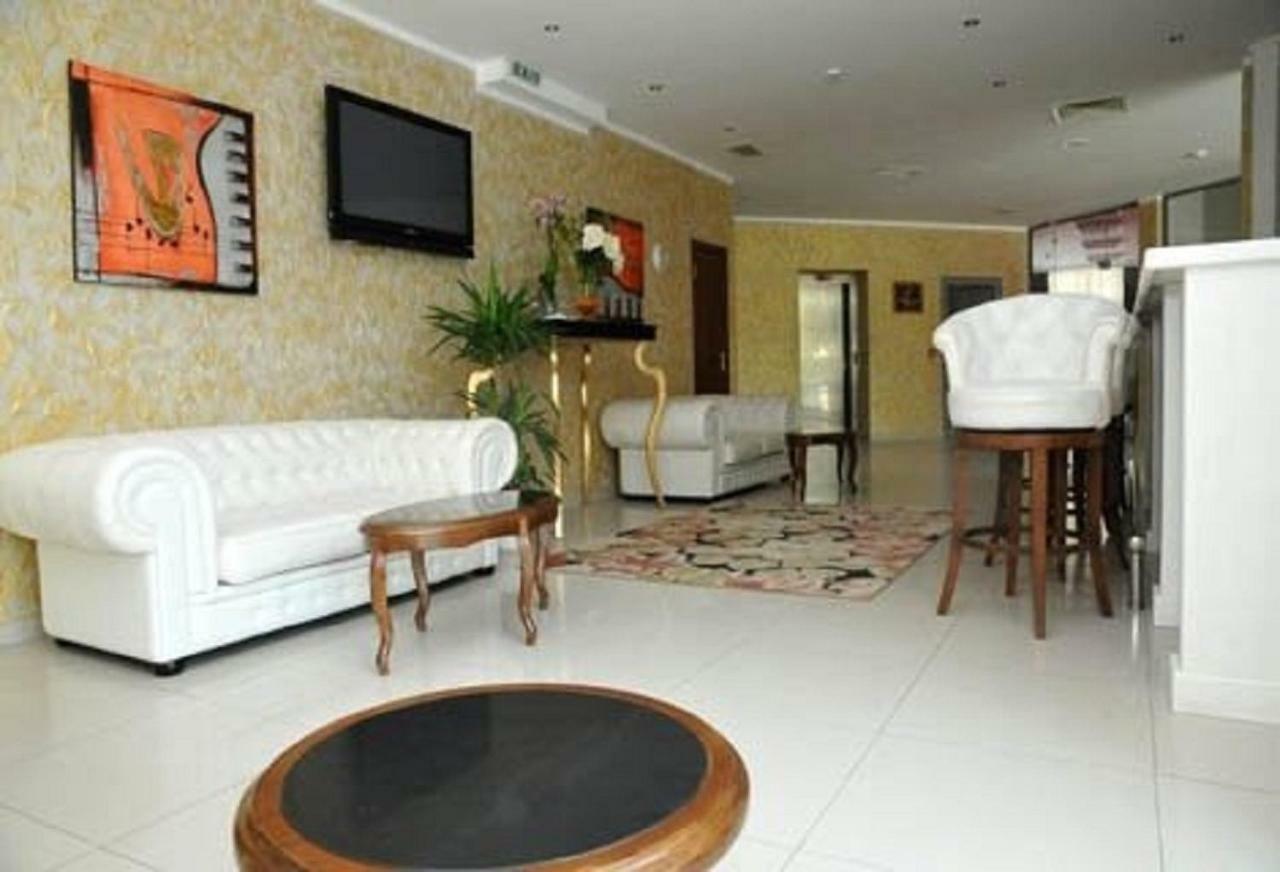 Hotel Mida Słoneczny Brzeg Zewnętrze zdjęcie